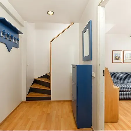 Skoone Old Town Loft Διαμέρισμα *